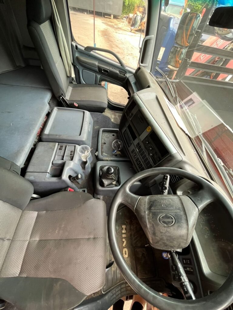 Rebuild / Hino FW1E / E13C / 31ft